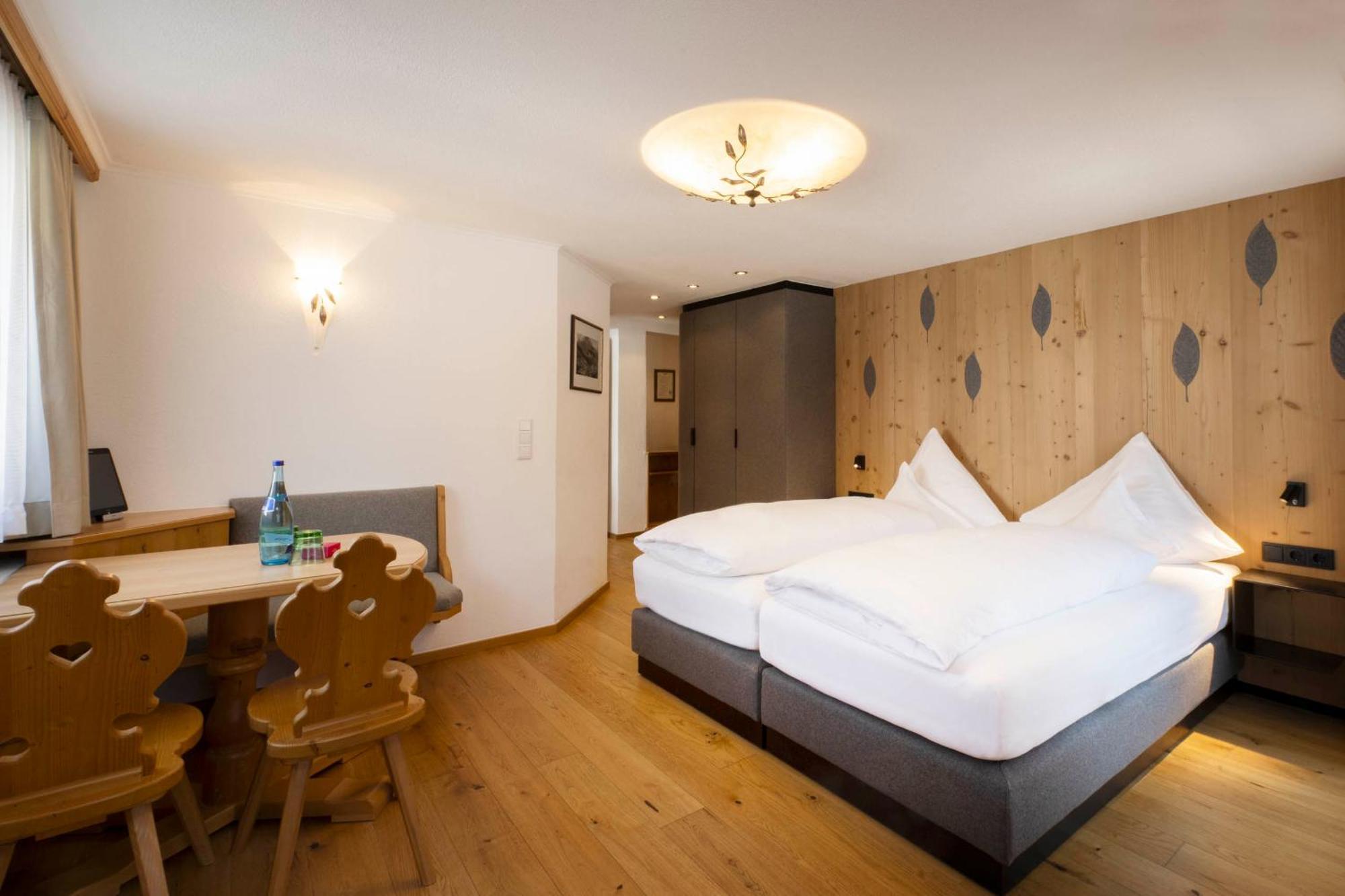 Hotel Sandhof Lech am Arlberg Exterior photo