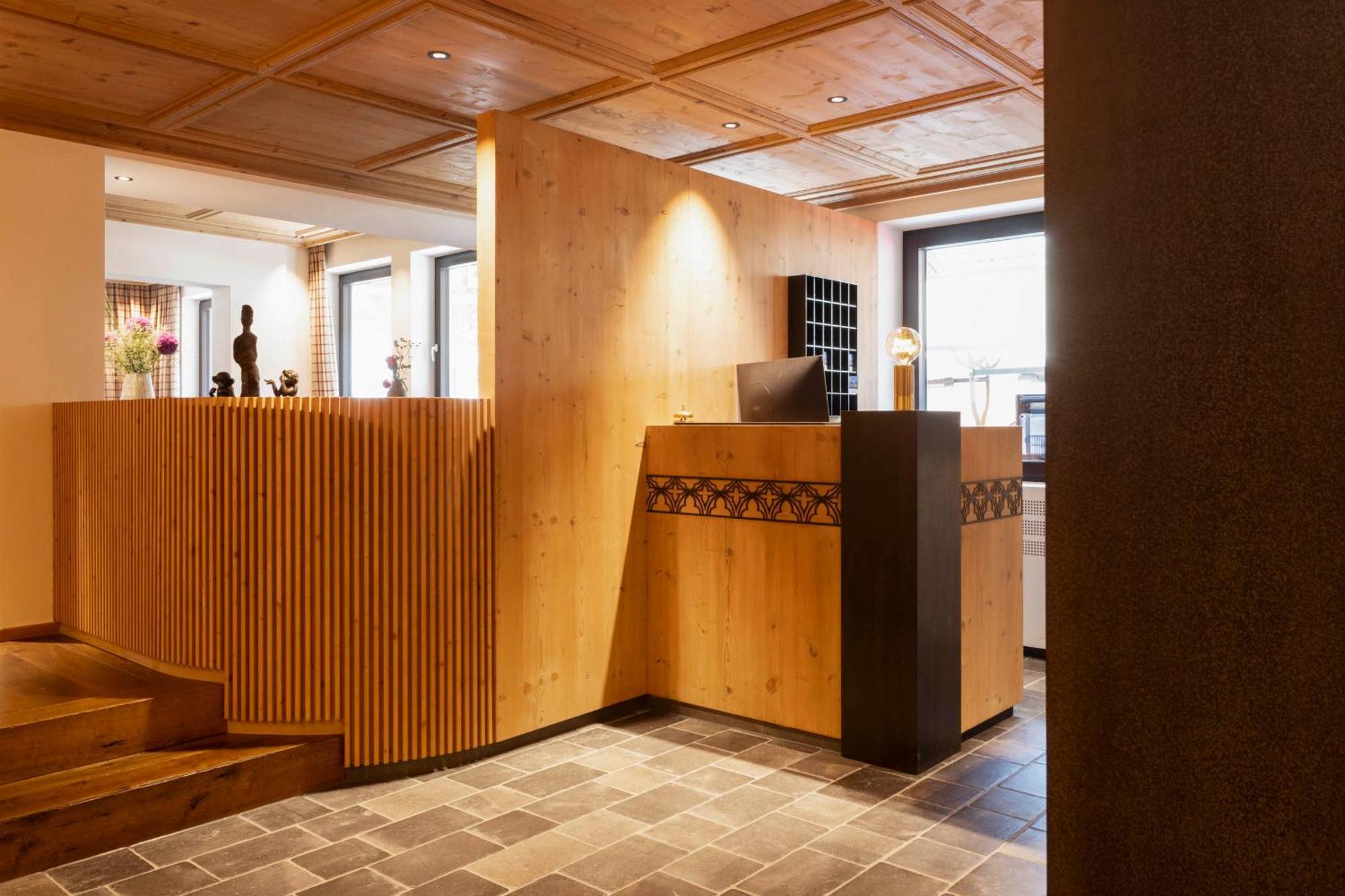 Hotel Sandhof Lech am Arlberg Exterior photo