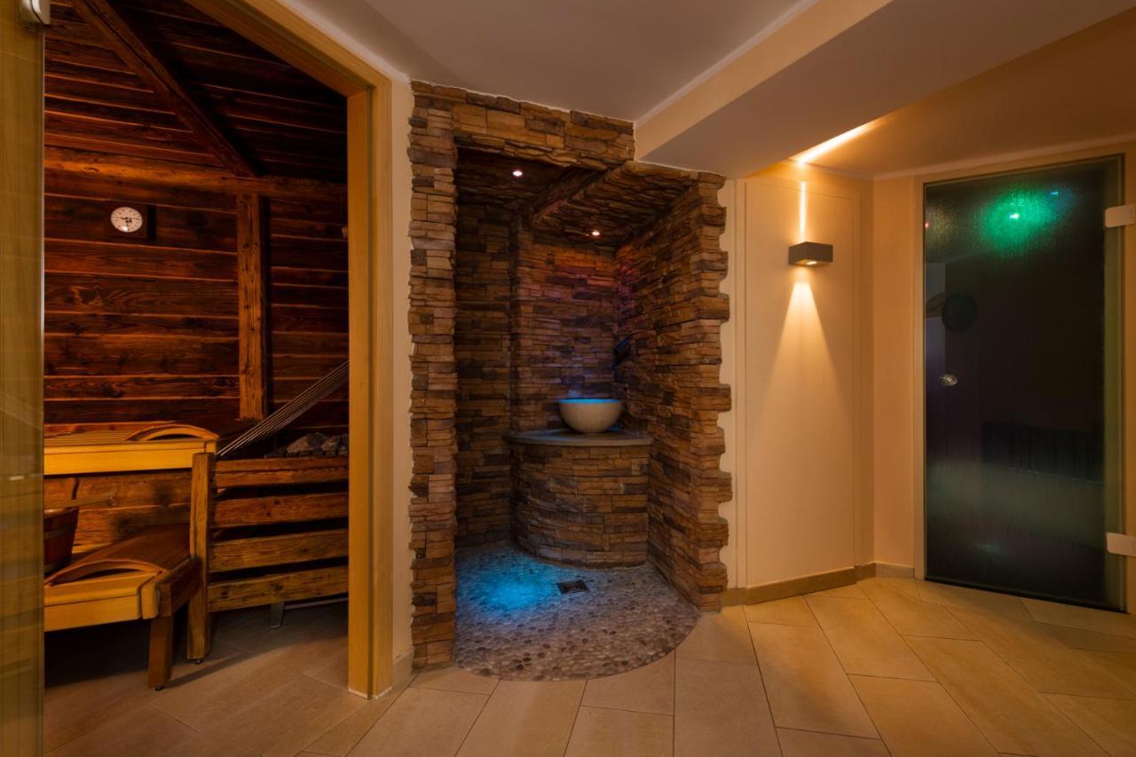 Hotel Sandhof Lech am Arlberg Exterior photo